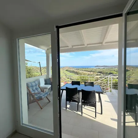 Orizzonte Azzurro, Vista Mare 아파트 *