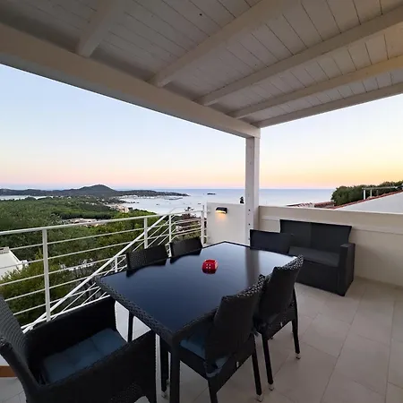Orizzonte Azzurro, Vista Mare 아파트 *